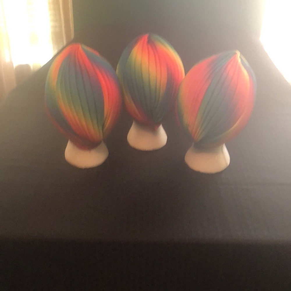 BEAUTIFUL RAINBOW TURBAN HAT - Picture 3 of 5